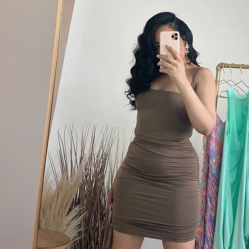 NWT BROWN RUCHED DRESS - Picture 4 of 4